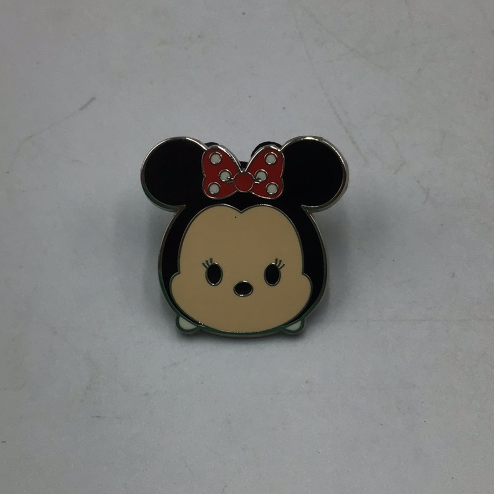 2018 Minnie Mouse Tsum Tsum Disney Pin | Disneyland Enamel Pin